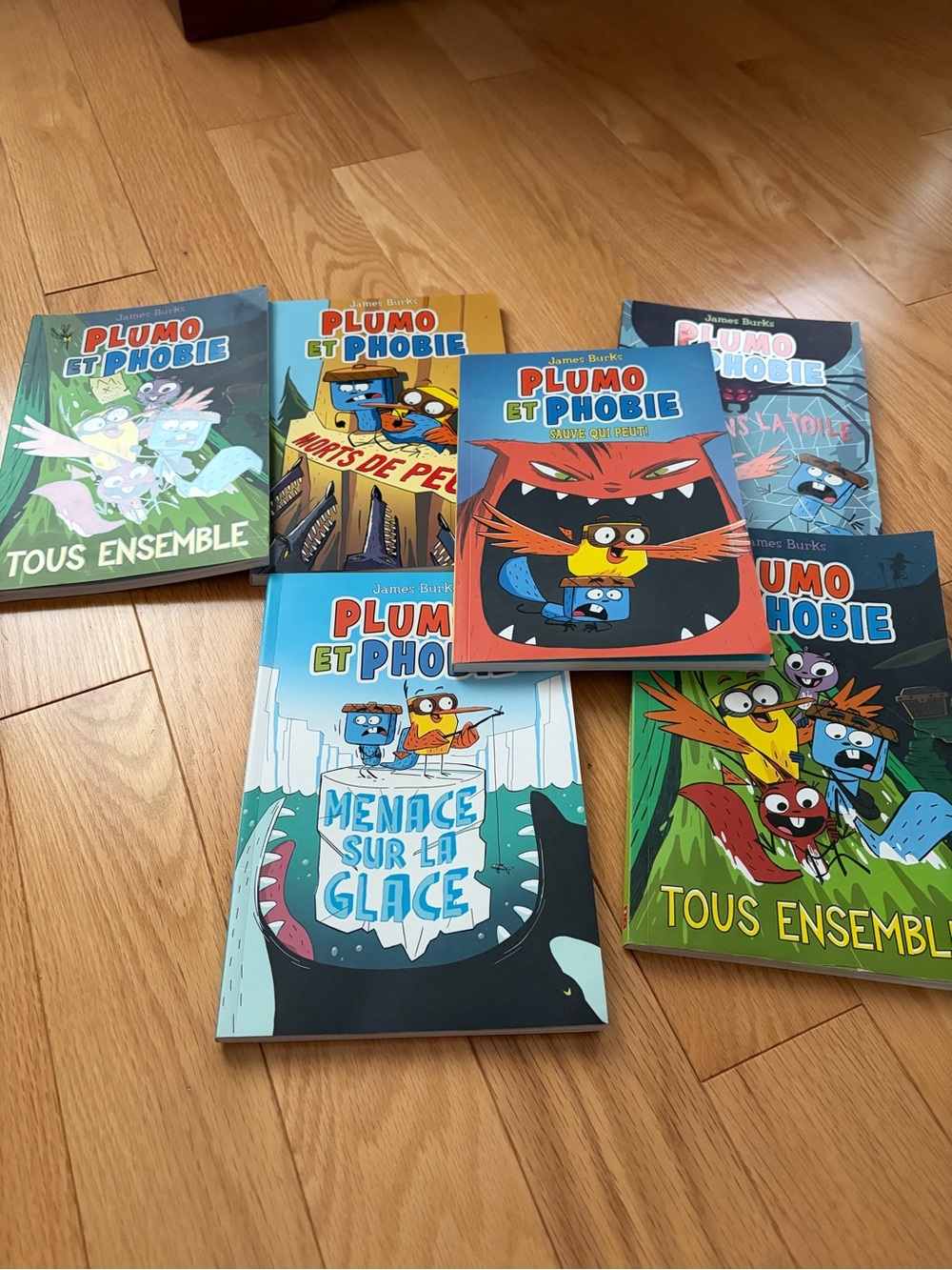 Plumo et Phobie Comic Book (French) - Colorful Illustrated Covers